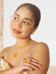  Abena Gold Chain Caramel Set - Bonic ZegridAbena Gold Chain Caramel SetBonic Zegrid