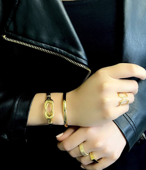 Infinity Gold and Black Bracelet - Bonic ZegridInfinity Gold and Black BraceletbraceletsBonic Zegrid